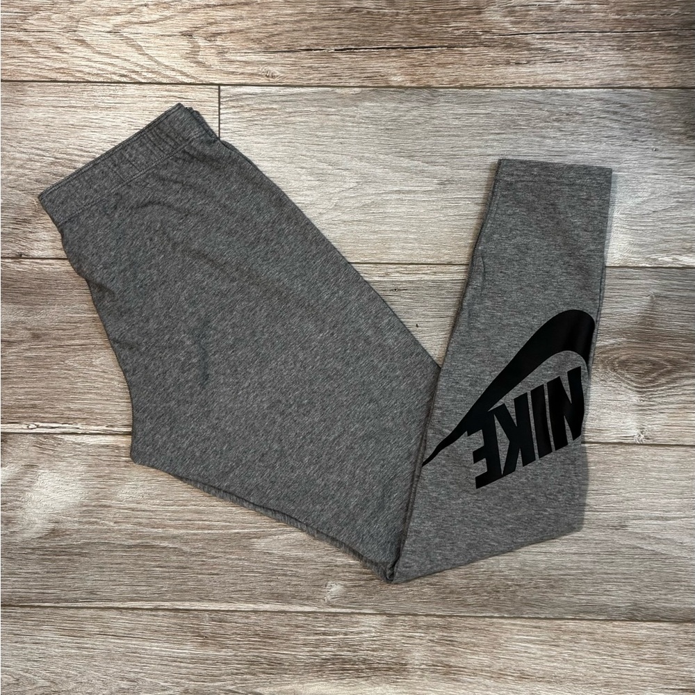 Nike~ Women’s Leg A See Logo Yoga‎ Ankle
Leggings Gray Stretch Size Medium